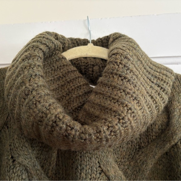 Madewell Somervell Modern Cable Cowl Neck Sweater - Picture 6 of 11